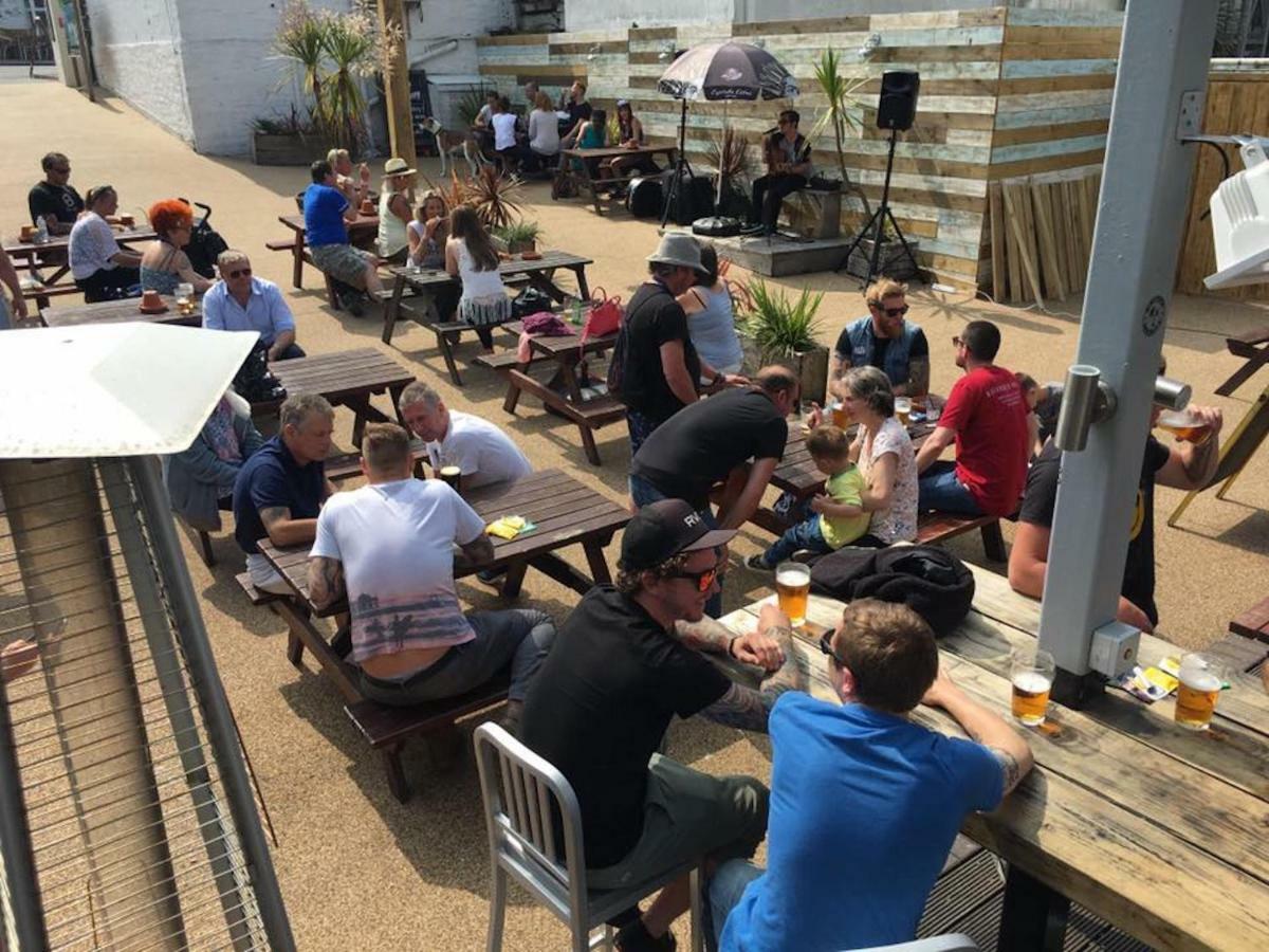 St Christopher'S Inn Newquay New Quay Exteriör bild